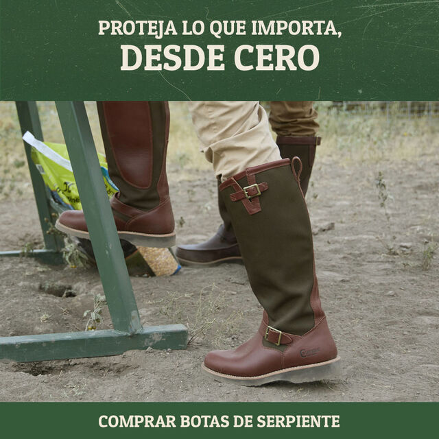 Proteja lo que importa, desde cero. Bota de serpiente Descaro de 17" en color Oro Russet (marrón). Comprar botas de serpiente.